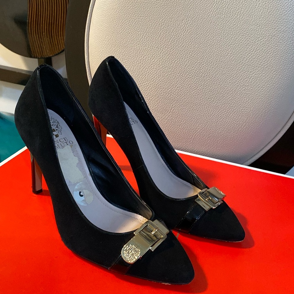 Vince Camuto shoes used